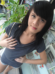 All natural Ladyboy girlfriend Por with her pink butt plug - Asian ladyboys porn at Thai LB Sex