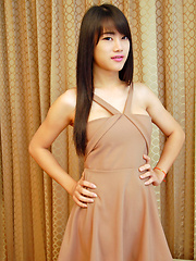 This jerking ladyboy just oozes sex - Asian ladyboys porn at Thai LB Sex