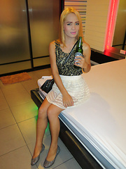 Cum Covered Lips - Asian ladyboys porn at Thai LB Sex