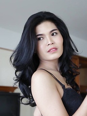 23 year old sexy and horny Thai ladyboy gets a facial from white tourist - Asian ladyboys porn at Thai LB Sex