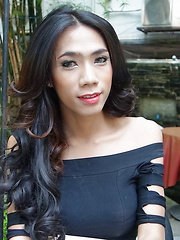 19 year old sexy and horny Thai ladyboy sucks off white cock - Asian ladyboys porn at Thai LB Sex